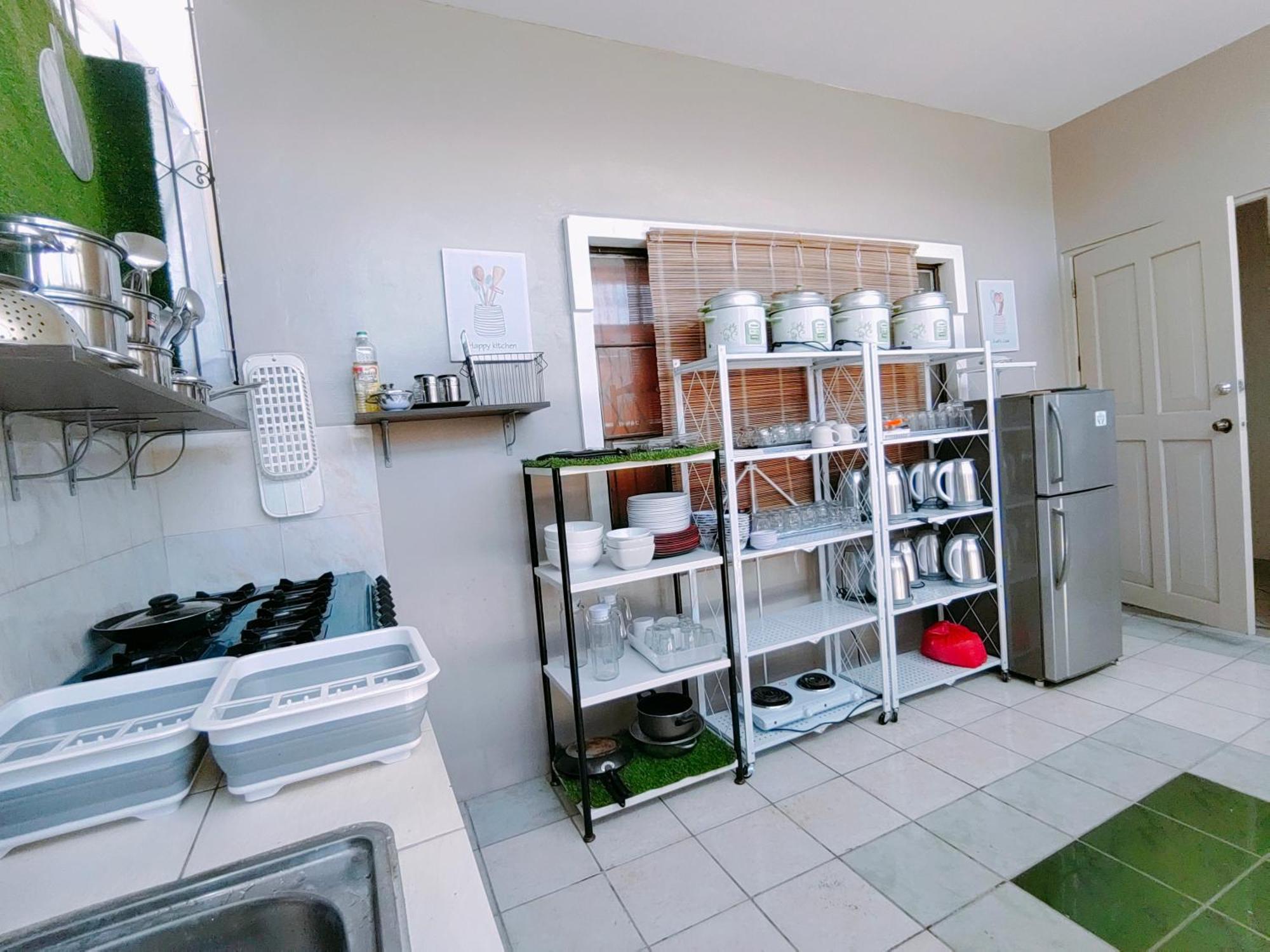 Homestay Host Homes-sandy Lane Tacloban