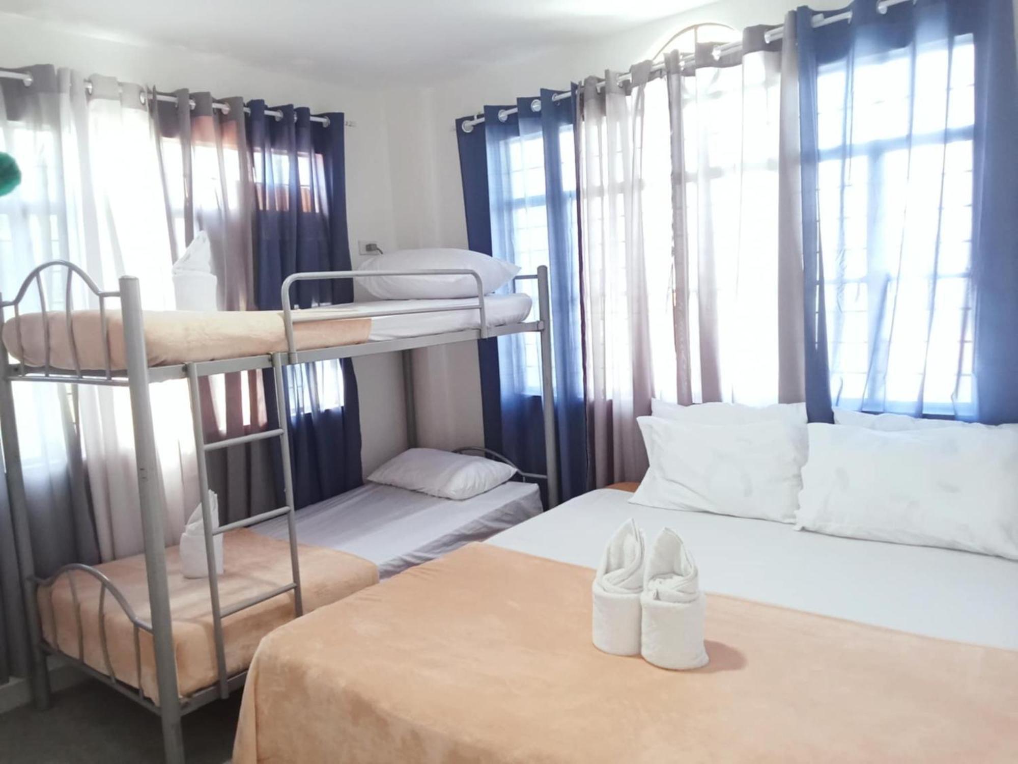 Homestay Host Homes-sandy Lane